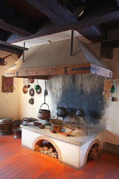 Antigua cocina —  Fotos de Stock