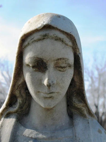 Posąg matki Maryi zbliżenie — Zdjęcie stockowe