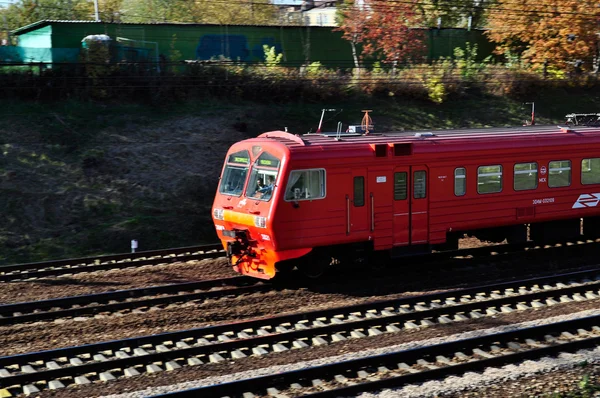 Comboio vermelho — Fotografia de Stock