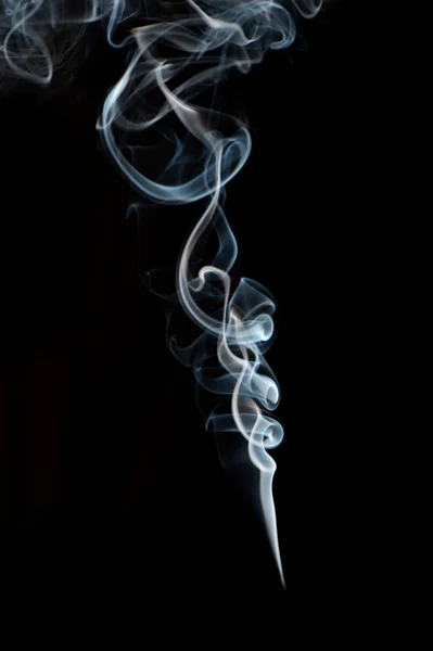 Abstract rook uit zwarte achtergrond — Stockfoto
