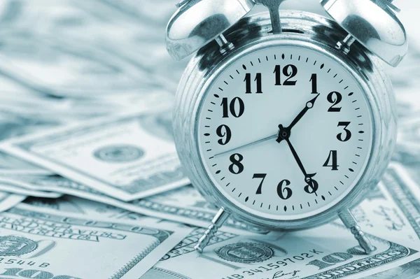 Időt - pénzt. üzleti koncepció. — Stock Fotó