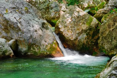 Dağ nehri