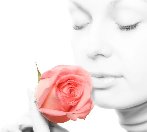 一朵玫瑰女人关闭 妇女和一种颜色的单色图像玫瑰 — 图库照片