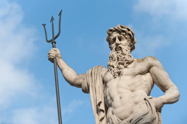 Statue Neptun clipart