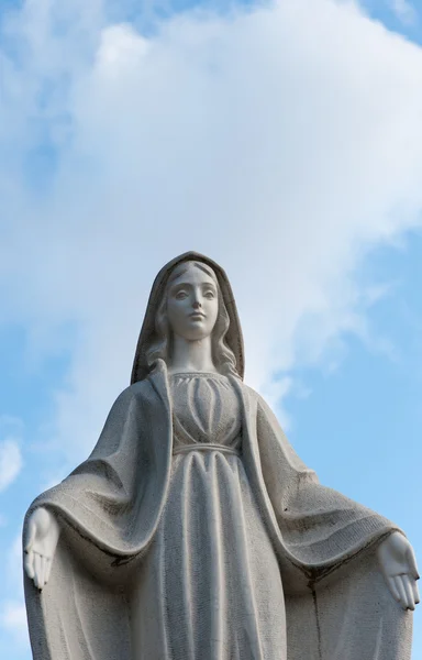 Monument Lady of Guadalupe on a cemetery — Stock Photo, Image