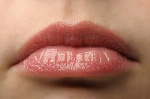 Lèvres féminines fermer — Photo