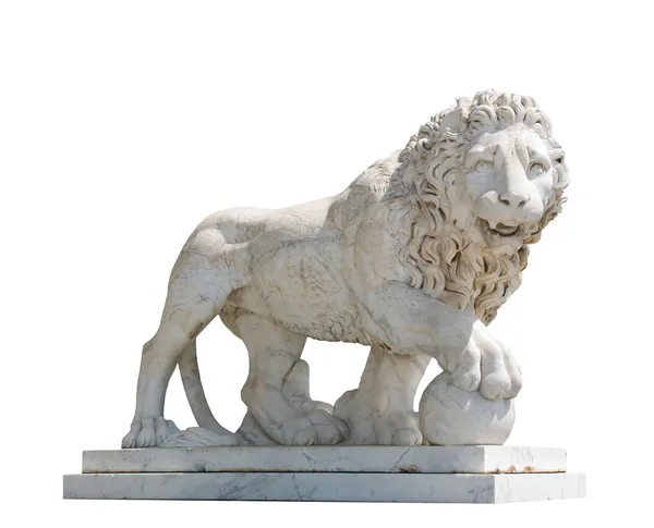 Isolierte Skulptur eines Löwen — Stockfoto