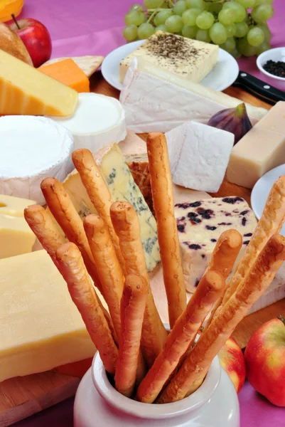 Cheese platter with some organic fresh cheese — Stock Photo, Image