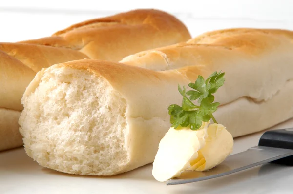 Baguette como snack con mantequilla orgánica — Foto de Stock