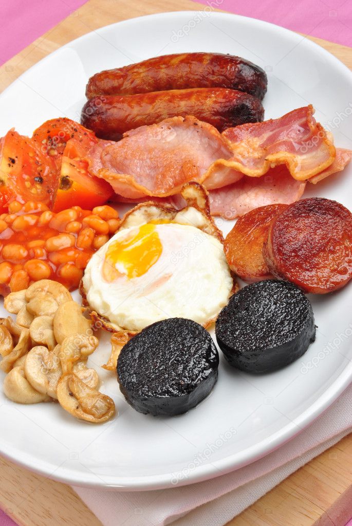 Traditional irish breakfast on a large plate