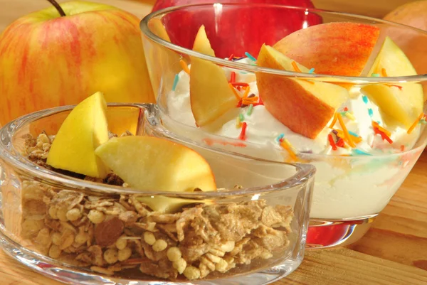 Cereal Yoghurt Glass Bowls Breakfast — Stock Photo, Image