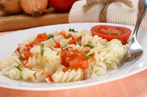 Pasta med tomat, sås sötsur — Stockfoto