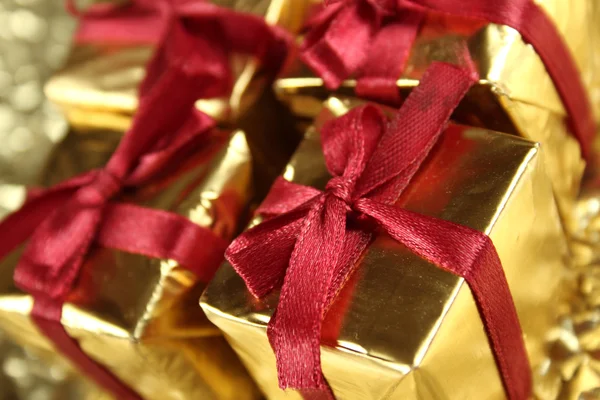 Muitas Caixas Presente Coloridas Amarradas Com Fitas Presente Para Natal — Fotografia de Stock