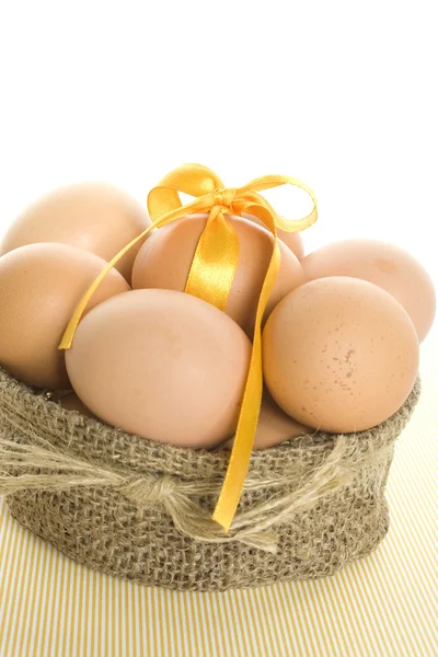 Wiele jaj są w worku — Zdjęcie stockowe