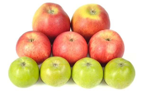 Свежие яблоки — стоковое фото