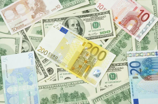 Dólares y euros — Foto de Stock