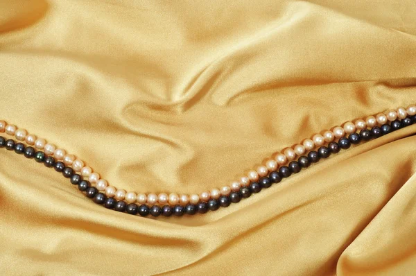 Hedvábí a perly — Stock fotografie