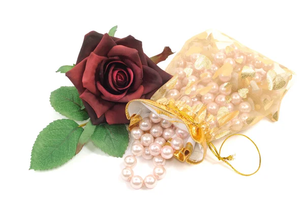 Rose e perle — Foto Stock