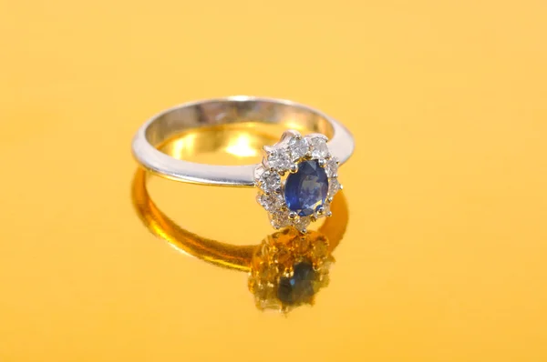 Platinum sapphire ring — Stock Photo, Image