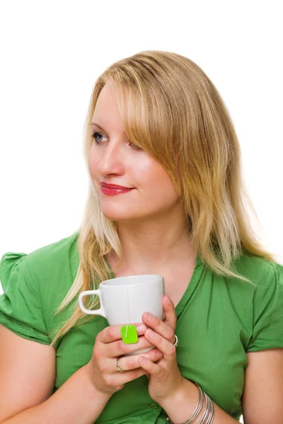 お茶のカップを持つ若い女性の日を夢見て — ストック写真