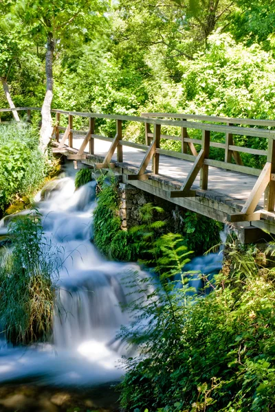 克尔卡国家公园在克罗地亚的瀑布景观 图库图片