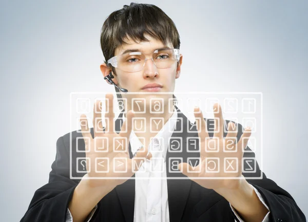 Yakın Çekim Sekreter Bilgisayar Anahtarları Dokunmadan — Stok fotoğraf