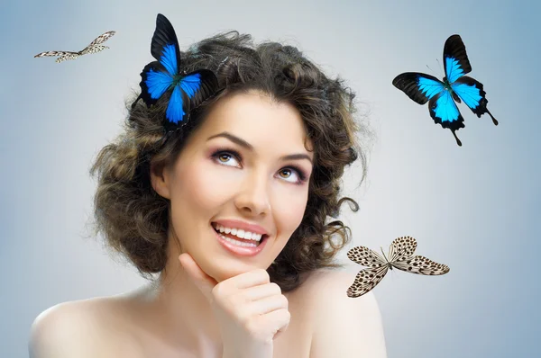 Schmetterlingsfrau — Stockfoto