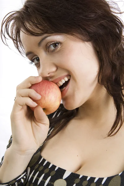아름 다운 젊은 여 자가 사과 먹는 — 스톡 사진