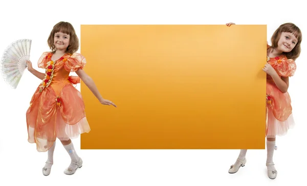 Two girls twins hold banner — Stock Photo, Image