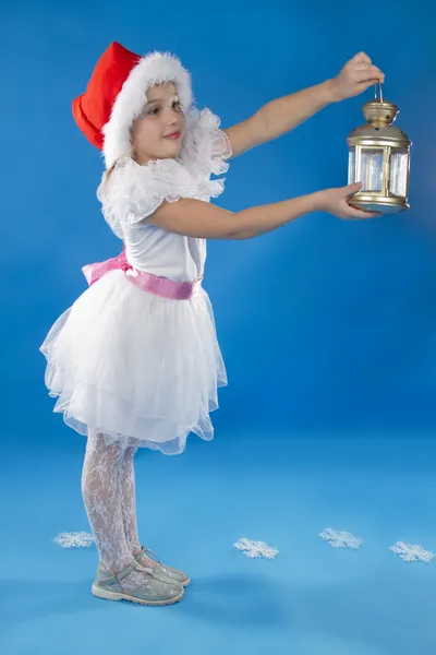 可爱的小女孩在圣诞老人帽子 — 图库照片