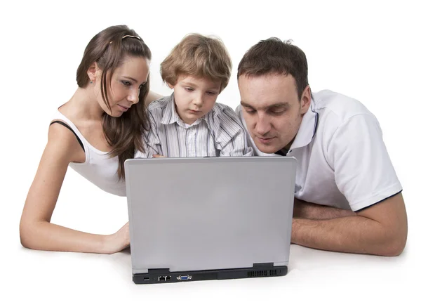 Familie en computer — Stockfoto