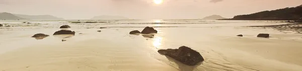 Nascer Sol Sobre Mar Sépia Panorama — Fotografia de Stock