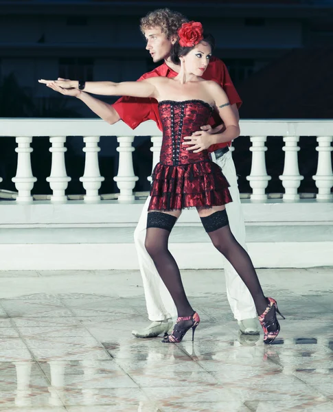 Couple Dancing Tango Night Time — Stock Photo, Image