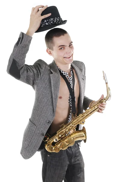 The young jazzman with saxophone takes off a hat — Stock Photo, Image