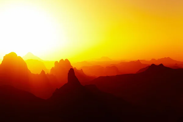 Nascer do sol sobre o deserto do Saara — Fotografia de Stock