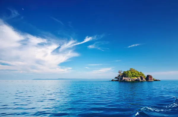 Seascape Com Pequena Ilha Trat Arquipélago Tailândia Imagem De Stock