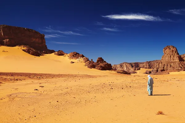 Τουαρέγκ Στην Έρημο Την Έρημο Της Σαχάρας Την Αλγερία — Φωτογραφία Αρχείου