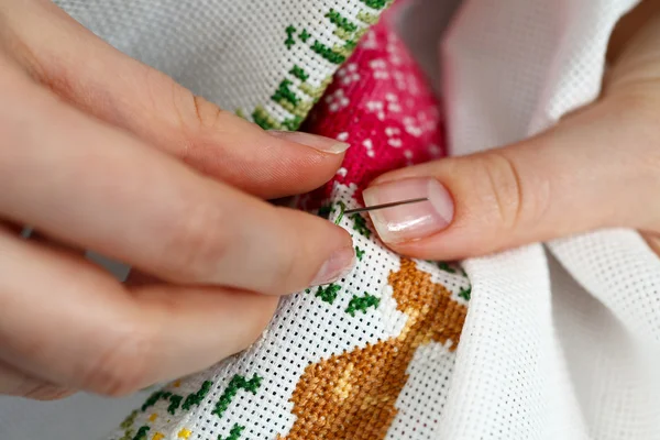 Woman Hands Doing Cross Stitch Close Embroidery — Stock Photo, Image