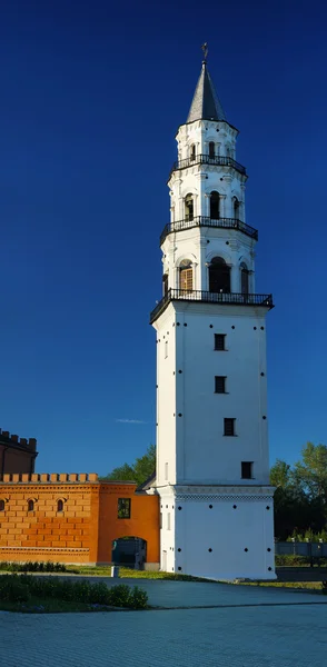 Nevjansky wchodzących wieża z xviii wieku — Zdjęcie stockowe
