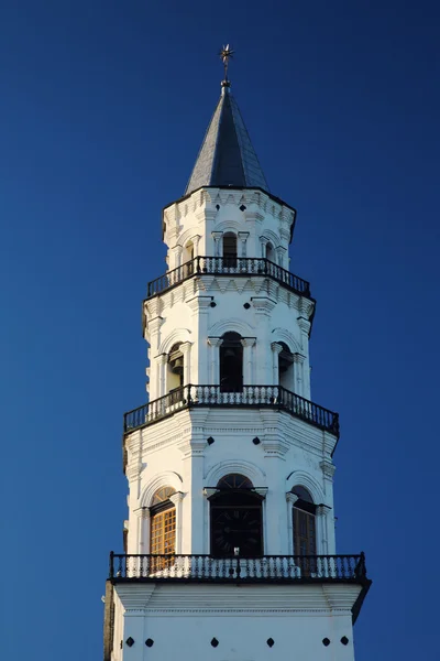 XVIII. yüzyılın nevjansky düşen Kulesi — Stok fotoğraf