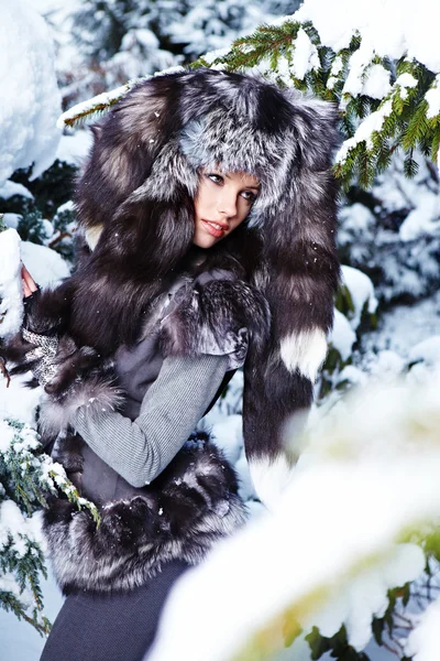 Mujer Hermosa Sexy Invierno Nevado Aire Libre —  Fotos de Stock
