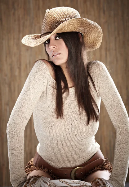 Сексуальна жінка з ковбойським капелюхом — стокове фото