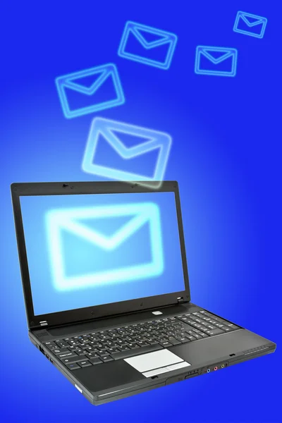 Laptop Sobre Fundo Azul Conceito Comunicação — Fotografia de Stock