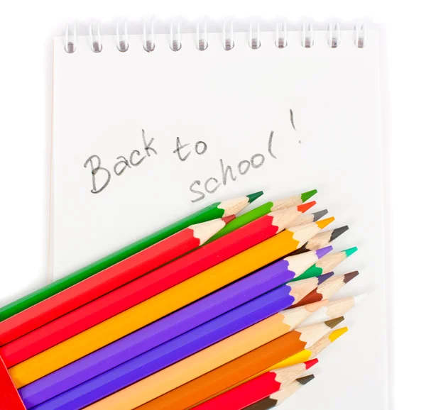 Poznámka: kniha a barevné tužky — Stock fotografie