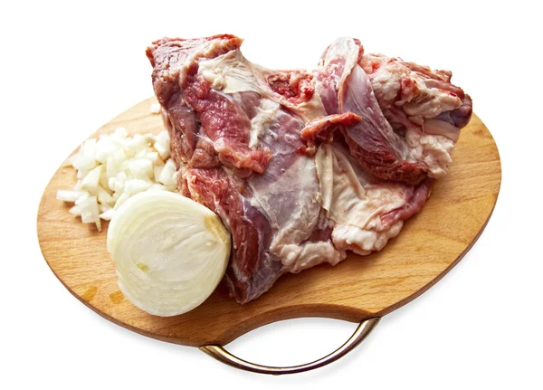 Carne crua vermelha e cebola — Fotografia de Stock