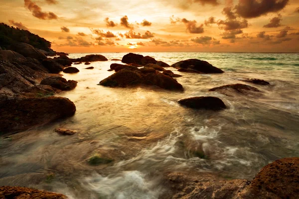 热带海上日落 — 图库照片