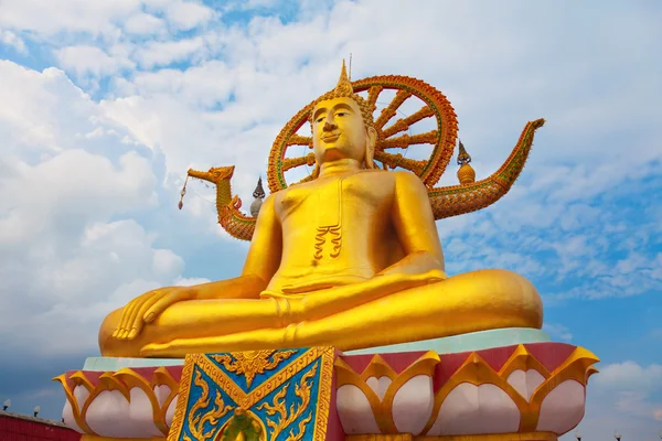 Grande statue de bouddha sur koh samui, thailand — Photo