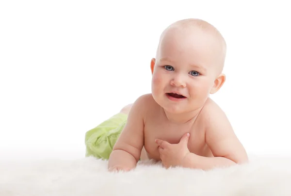柔らかい敷物で幸せな赤ちゃん — ストック写真