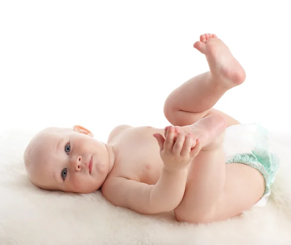 Mutlu Bebek Üzerinde Yumuşak Bir Halı Döşeme — Stok fotoğraf