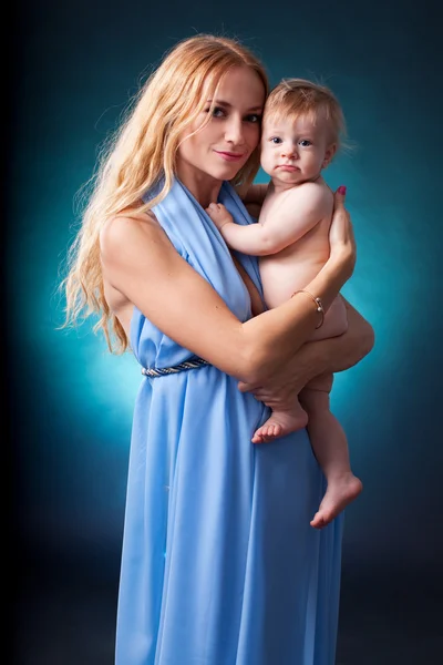 Όμορφη εικόνα της μητέρας με το μωρό — Φωτογραφία Αρχείου